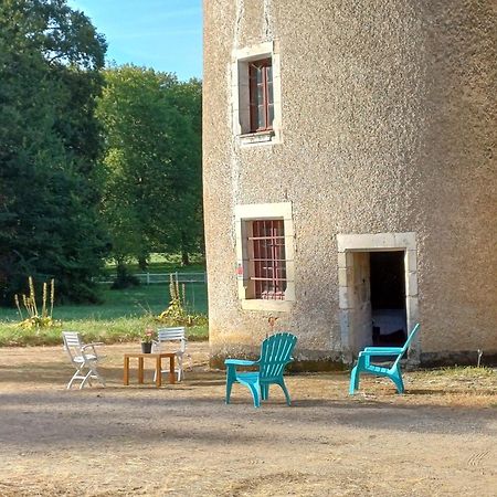 Chambre Dans Tour Du 15Eme Siecle Mauvieres Εξωτερικό φωτογραφία
